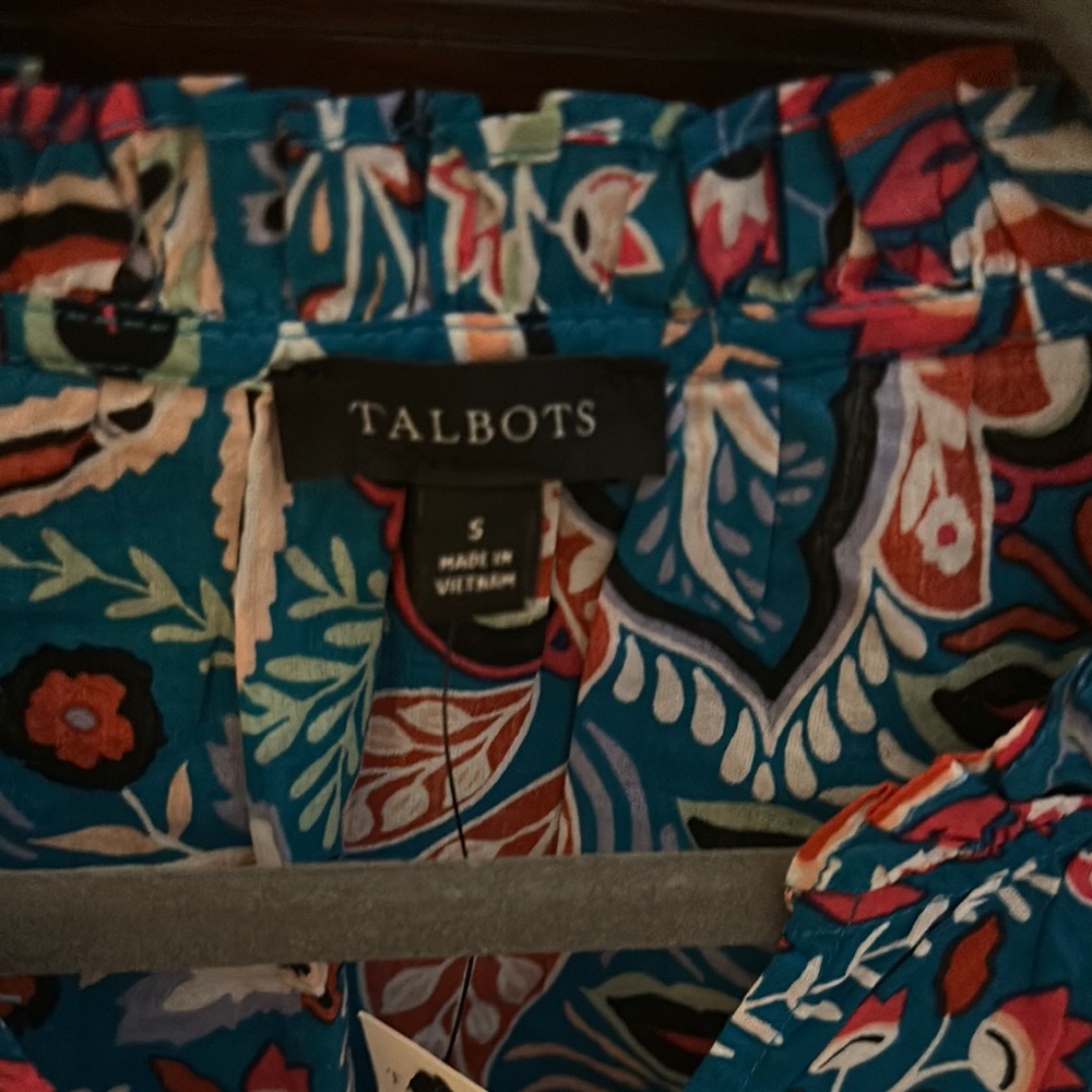 Talbots Floral Blue and Red Women's Top - Picture 3 of 6
